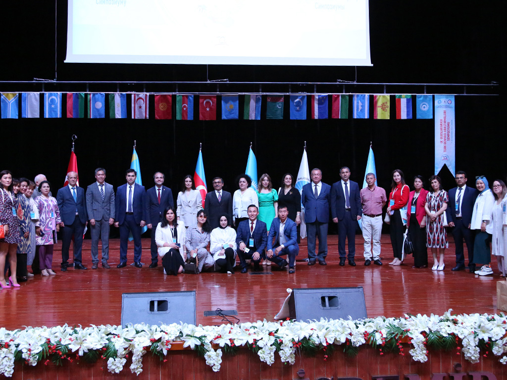 BAAU-nun tərəfdaş olduğu 9-cu Beynəlxalq Türk Dünyası Araşdırmaları Simpoziumu keçirilib