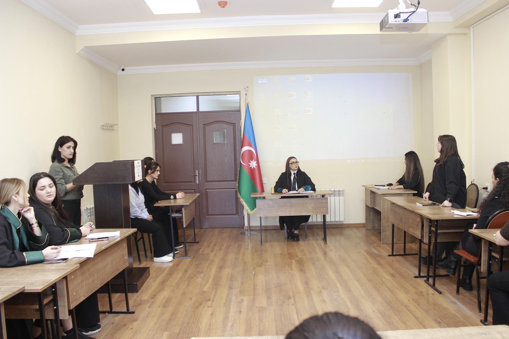 BAAU-da “Amaranın qətli” tamaşasının təqdimatı və müzakirəsi keçirilib