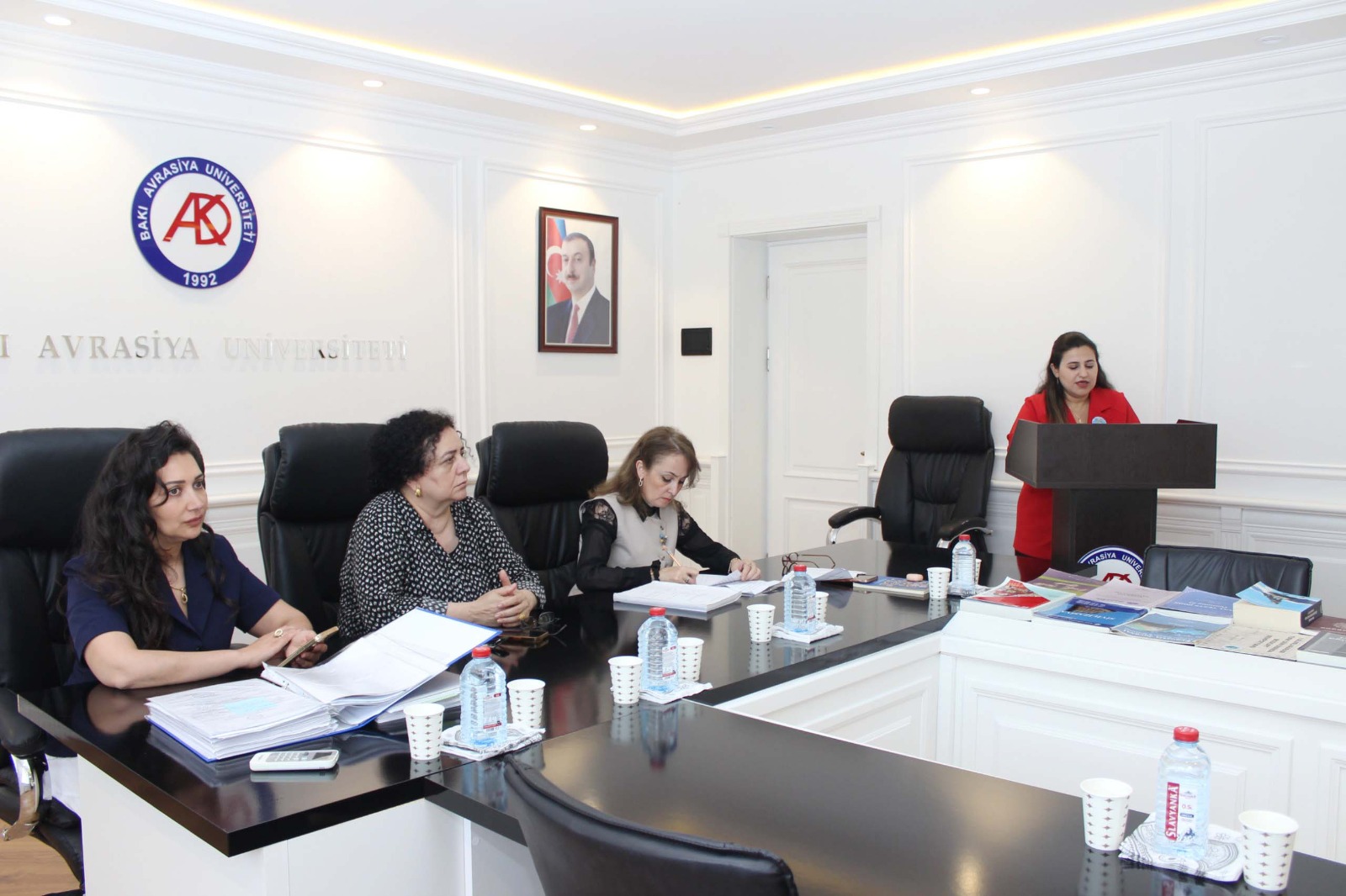 Universitetimizdə doktorantın dissertasiya işinin ilkin müzakirəsi keçirilib