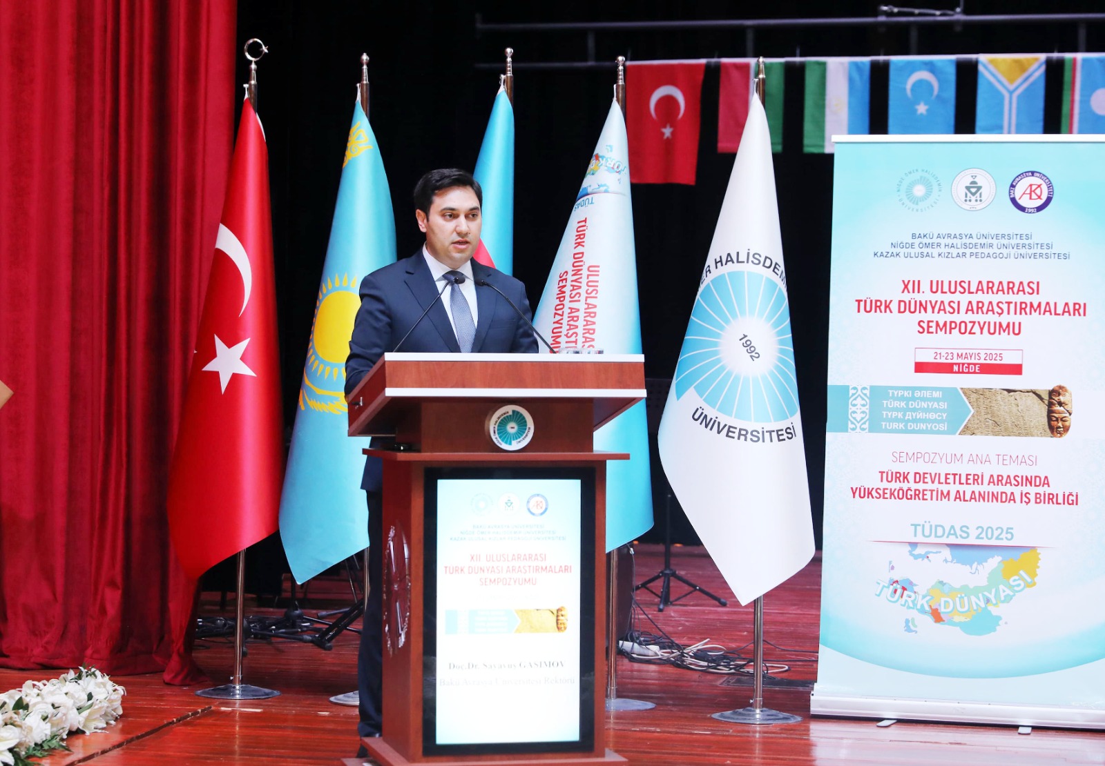 BAAU-nun tərəfdaşlığı ilə Türkiyədə XII Beynəlxalq Türk Dünyası Araşdırmaları Simpoziumu keçirildi