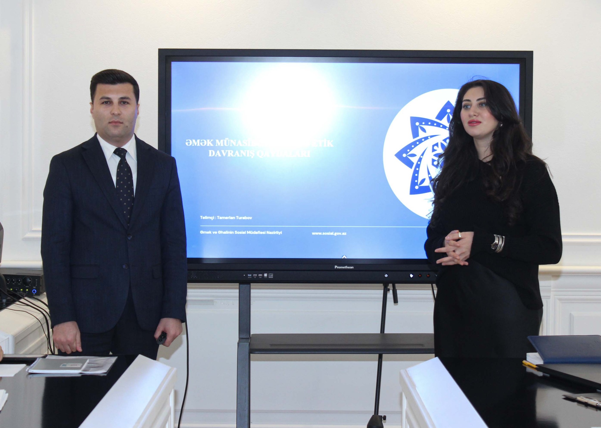 BAAU-da “Etik davranış qaydaları” mövzusunda təlim keçirilib