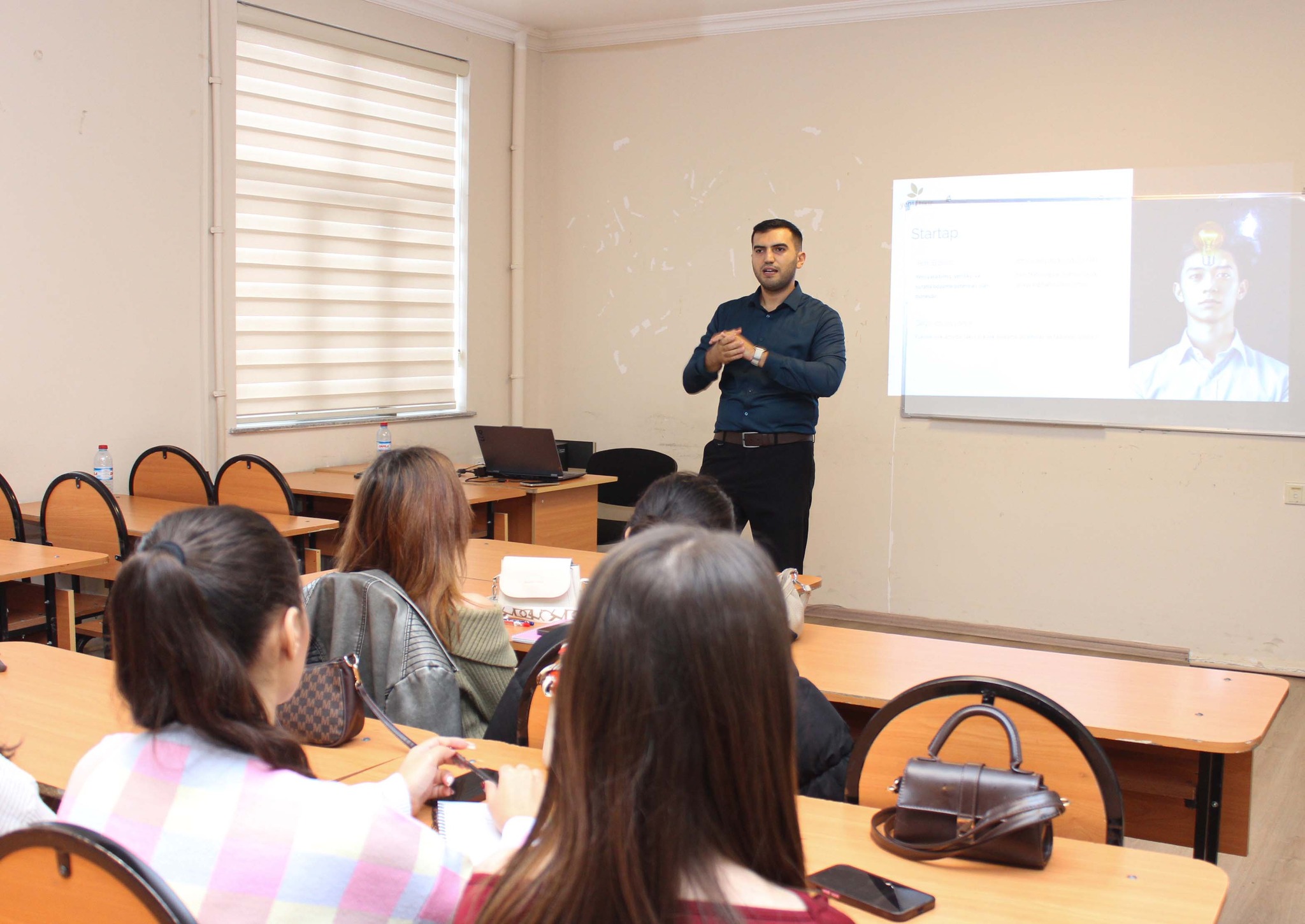 BAAU-da “İdeyadan Startapa: Pitch deck təqdimatı” mövzusunda seminar keçirilib