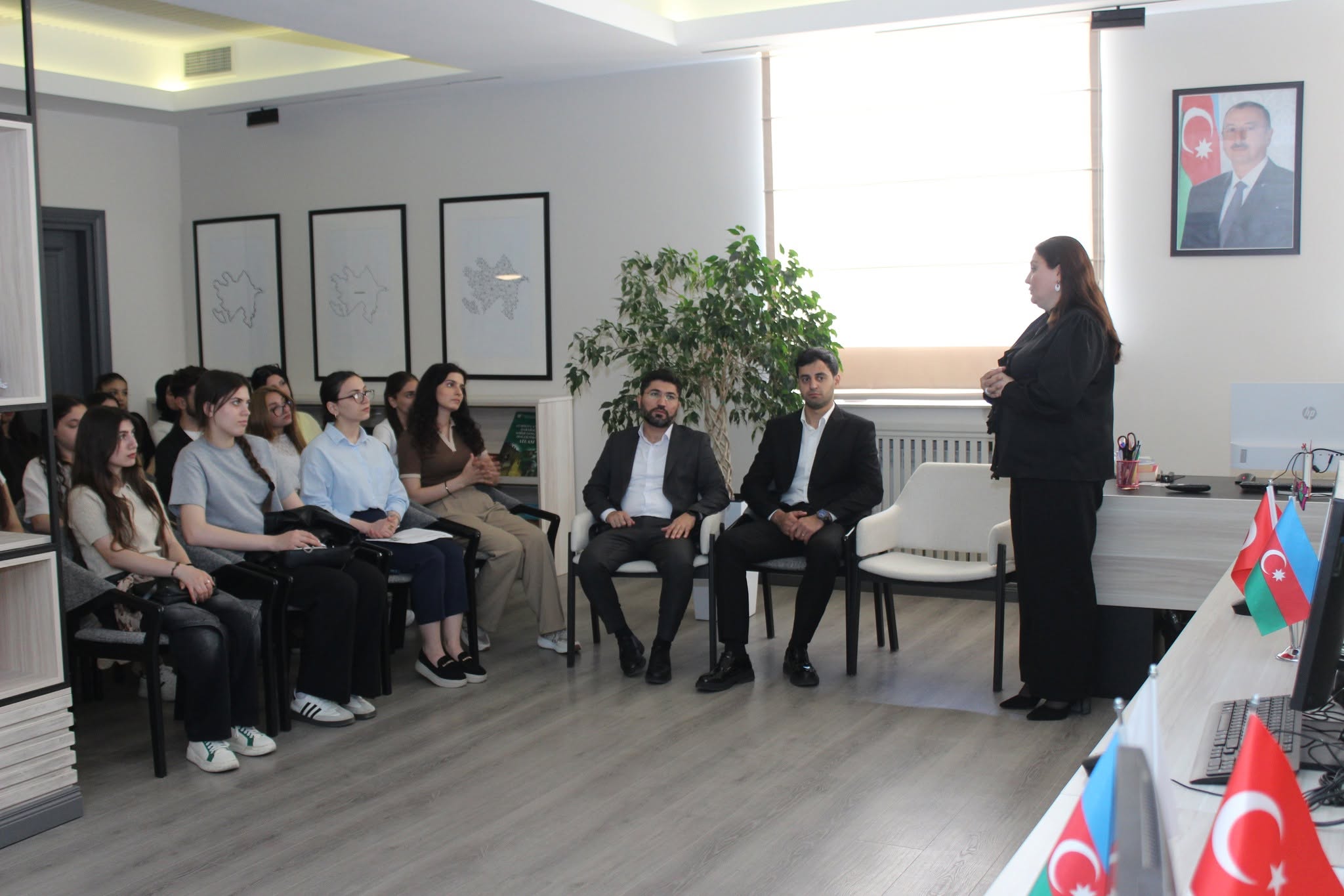 Universitetimizdə “Türk dilləri içərisində Qaqauz türkcəsinin yeri və rolu” adlı seminar keçirilib