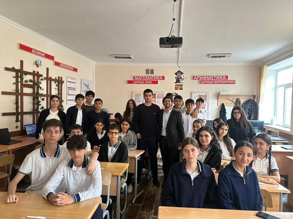 BAAU tərəfindən “Yol seçimi: həyat qərarından başlayır” mövzusunda seminar keçirilib