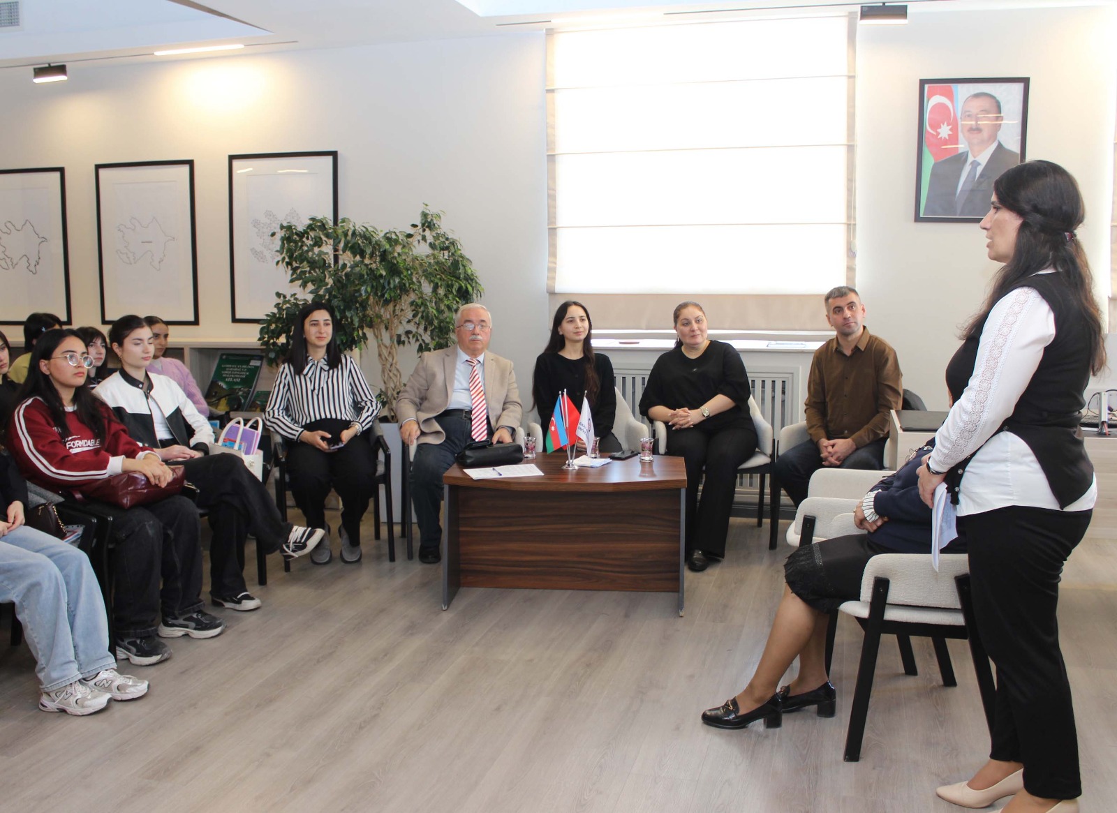 BAAU-da “Ərazi bütövlüyünün işığında Azərbaycan dili” mövzusunda dəyirmi masa keçirilib