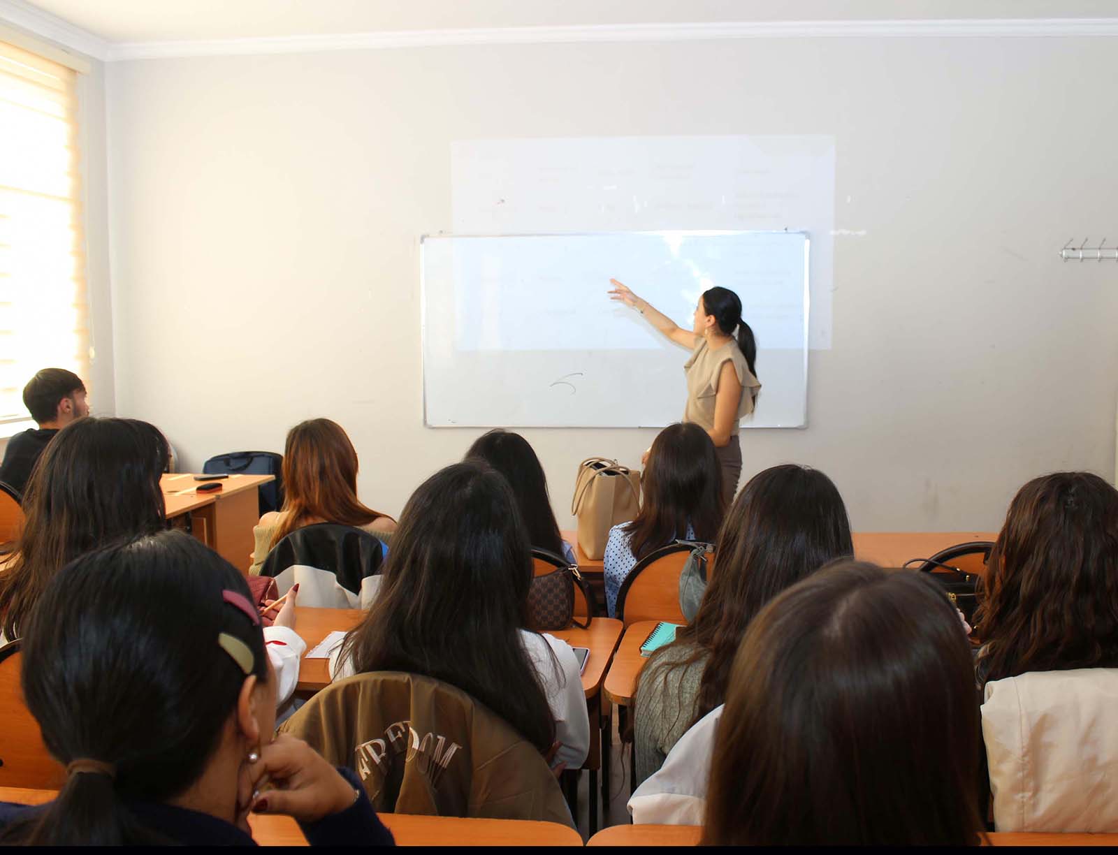 BAAU-da “İnnovativ layihə hazırlığında önəmli məqamlar” mövzusunda təlim keçirilib