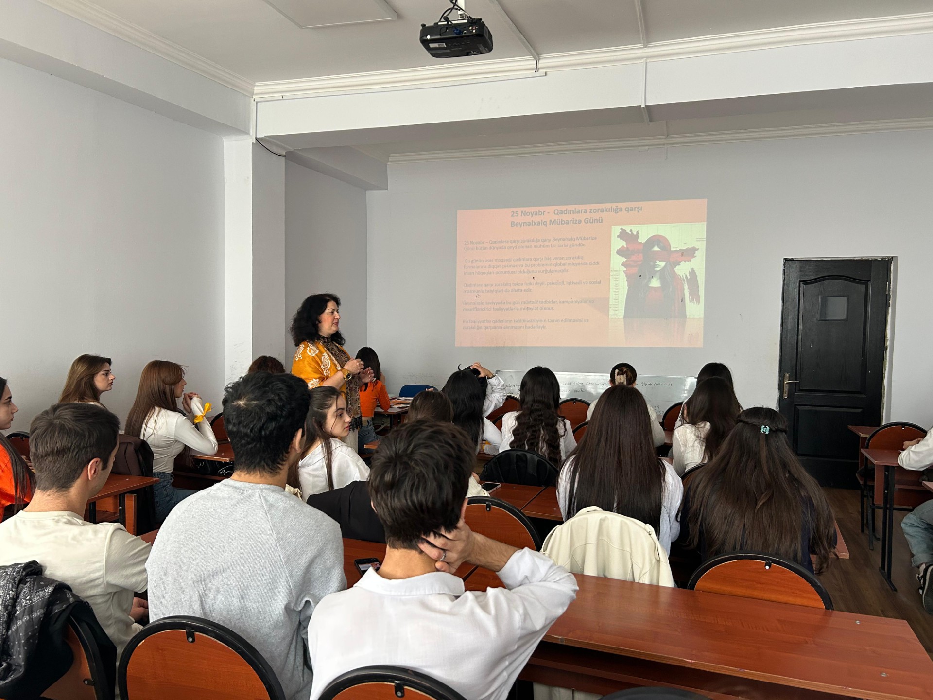 BAAU-da “Qadın Zorakılığına Qarşı Beynəlxalq Mübarizə Günü”nə həsr olunmuş nümunəvi dərs keçirilib