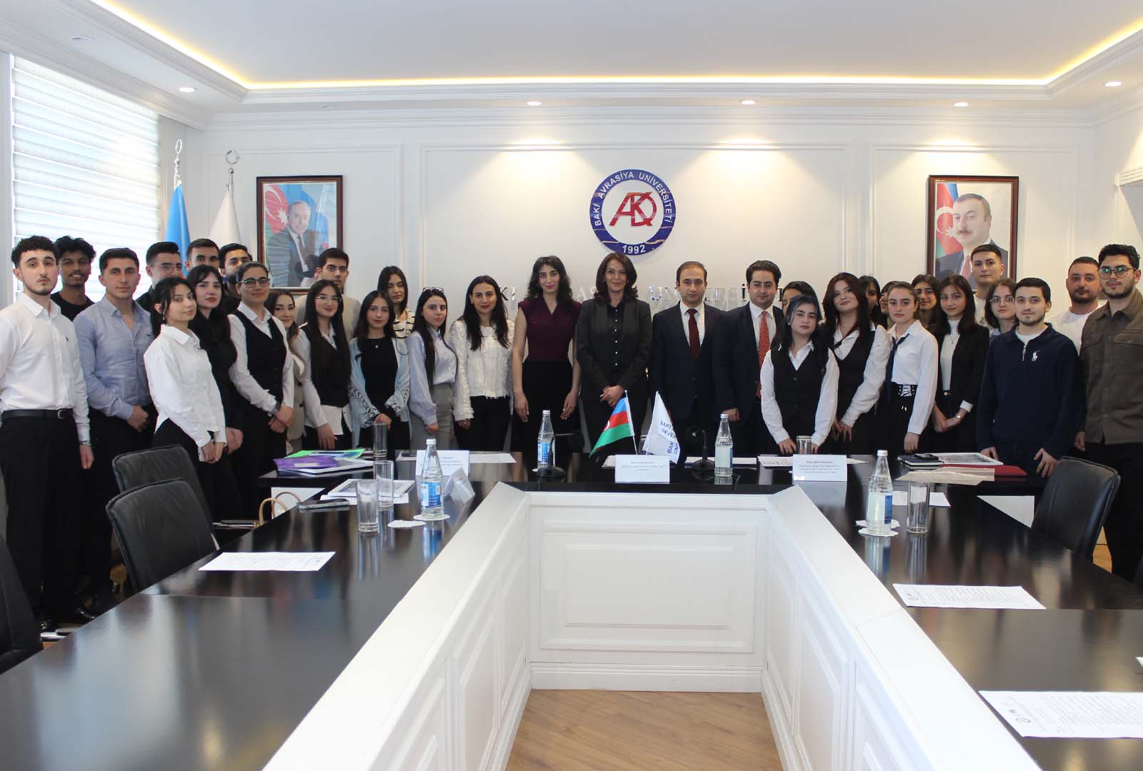 “İqlimə uyğunlaşan şəhərlər üçün dayanıqlı mənzil sistemləri: iqtisadi, sosial və texnoloji yanaşmal