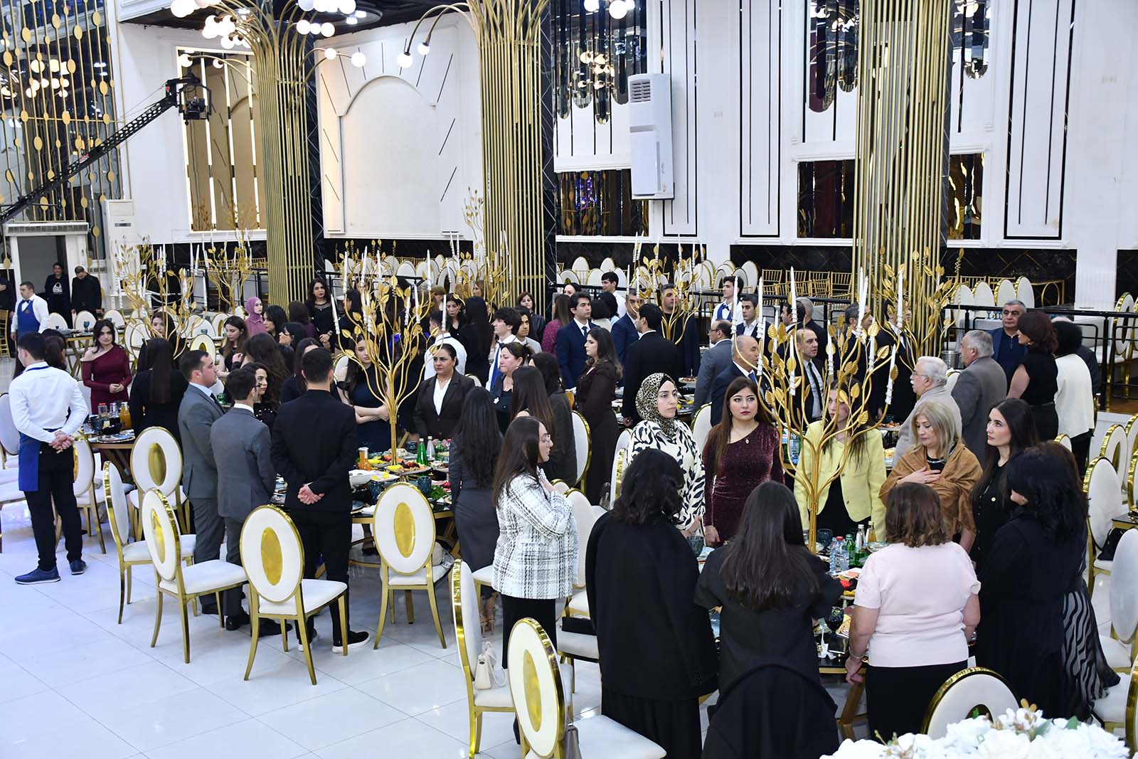 BAAU-nun kollektivi Dünya Azərbaycanlılarının Həmrəyliyi Günü və Yeni il münasibətilə bayram tədbiri