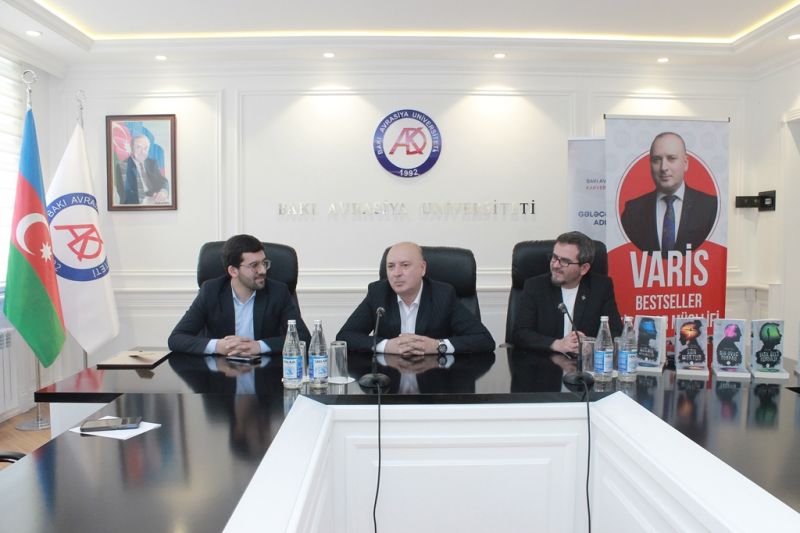 Bakı Avrasiya Universitetinin Karyera və Təlim Mərkəzinin təşkilatçılığı ilə həyata keçirilən “KitabLab” layihəsinin növbəti görüşü və kitab sərgisi keçirilib.
