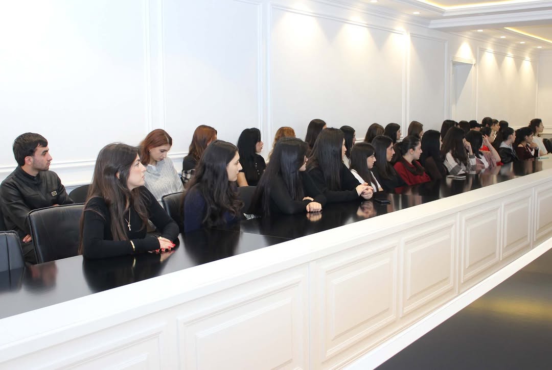 BAAU-da “Məzunla görüş” layihəsi çərçivəsində maarifləndirici tədbir keçirilib