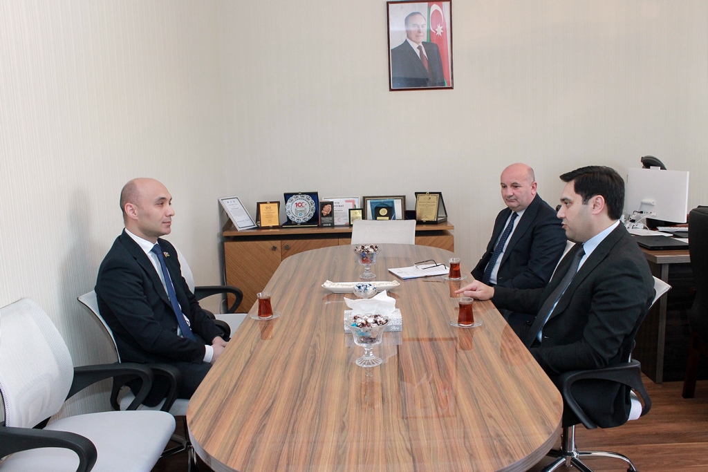 Roundtable on “Return to Western Azerbaijan – Restoration of Local Residents’ Rights” held at Baku Eurasian University